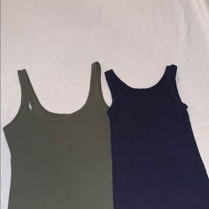 Free w any other purchase! Green and blue tanks